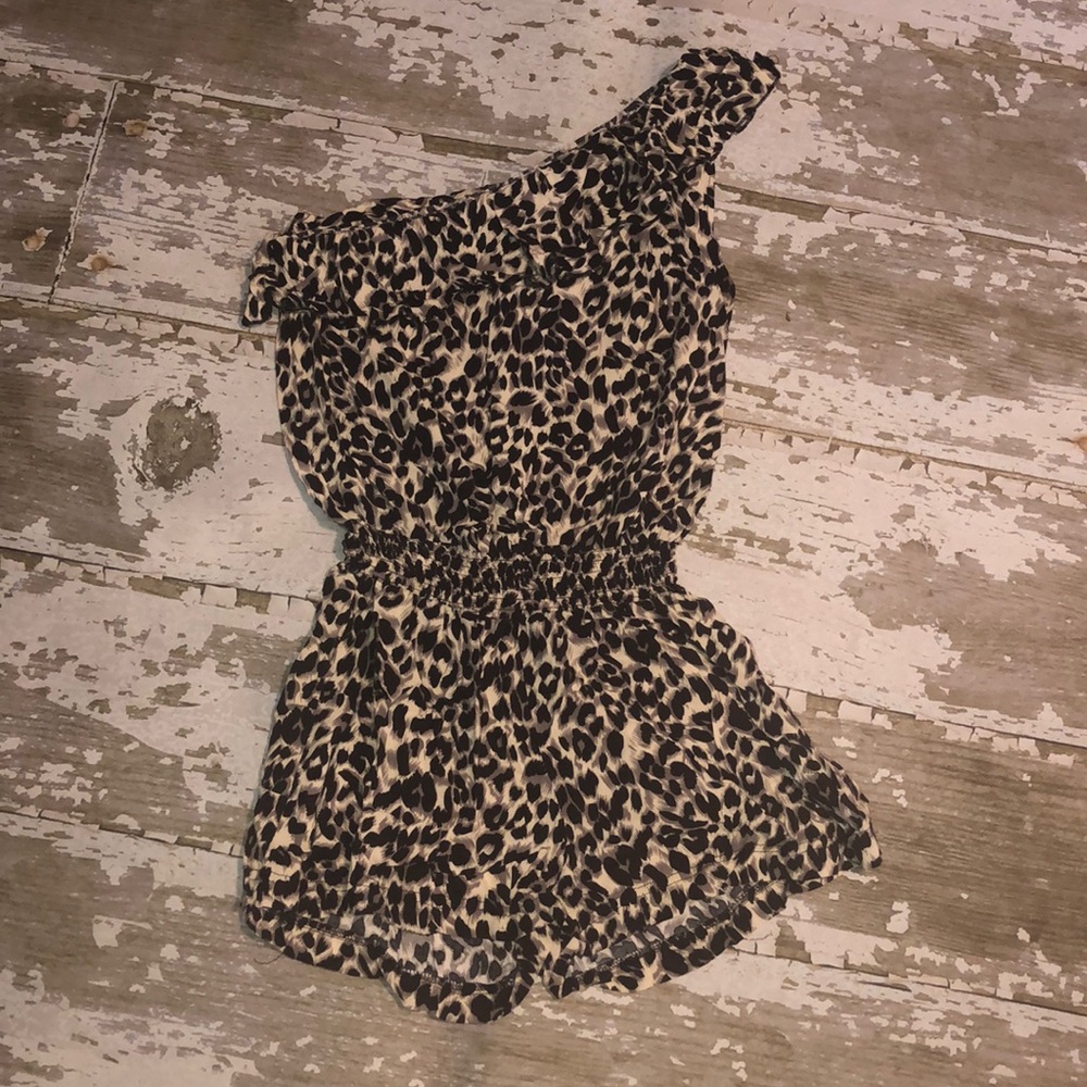 Cheetah print One Shoulder Romper/$5 BOGO Item